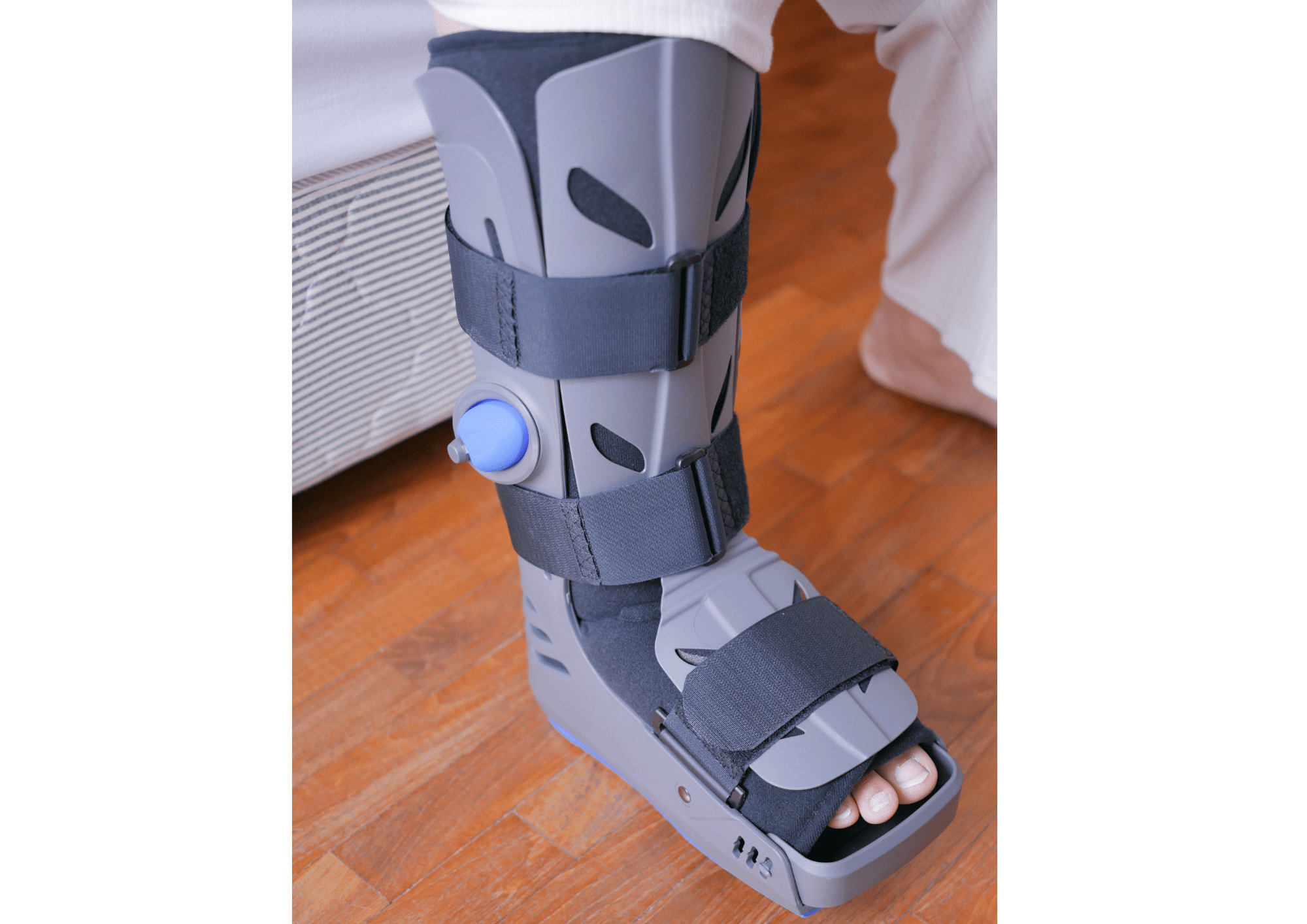 Can You Drive with a Moon Boot? Exploring the Facts – Bettacare ...